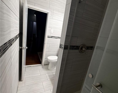 840 W Walnut Street - Photo Thumbnail 19