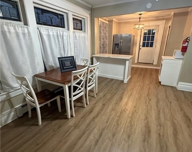 840 W Walnut Street - Photo Thumbnail 11