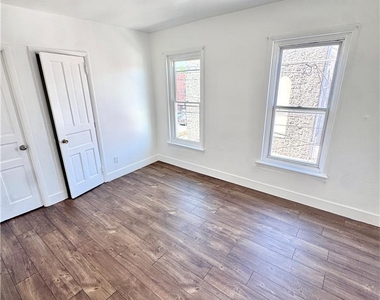 535 W Tilghman Street - Photo Thumbnail 4