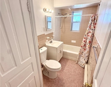 535 W Tilghman Street - Photo Thumbnail 5