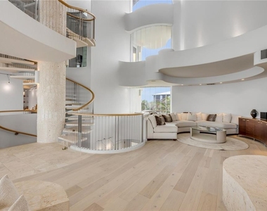 6965 S Atlantic Avenue - Photo Thumbnail 12