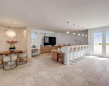 6965 S Atlantic Avenue - Photo Thumbnail 4
