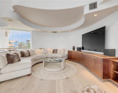 6965 S Atlantic Avenue - Photo Thumbnail 18