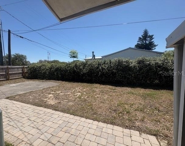 105 Sunshine Boulevard - Photo Thumbnail 13