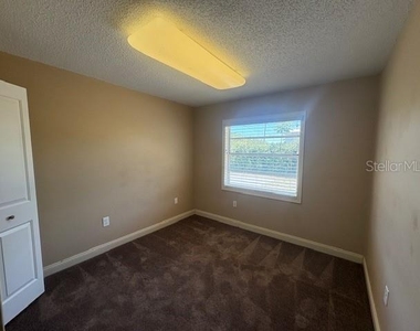 105 Sunshine Boulevard - Photo Thumbnail 6