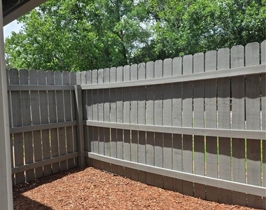 4503 Nw 41st Place - Photo Thumbnail 40