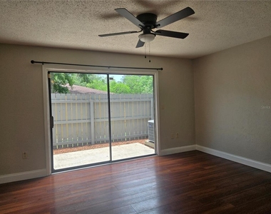 4503 Nw 41st Place - Photo Thumbnail 4