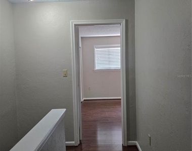 4503 Nw 41st Place - Photo Thumbnail 32