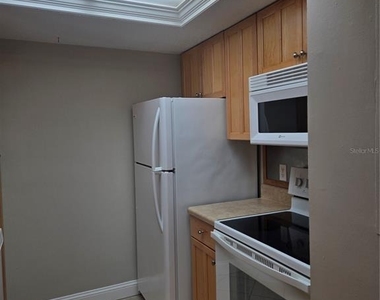 4503 Nw 41st Place - Photo Thumbnail 3
