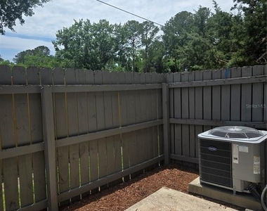 4503 Nw 41st Place - Photo Thumbnail 39