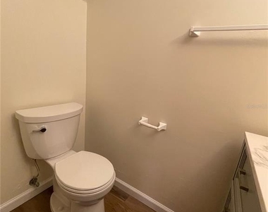 914 Sw 59th Terrace - Photo Thumbnail 5