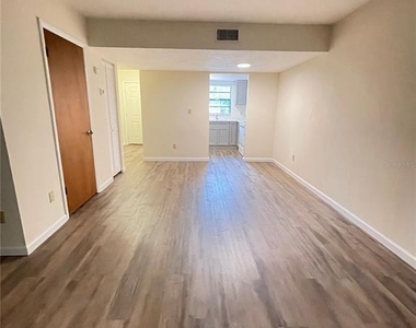 914 Sw 59th Terrace - Photo Thumbnail 3
