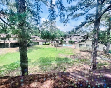2735 Sw 35th Place - Photo Thumbnail 10
