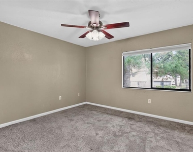 2735 Sw 35th Place - Photo Thumbnail 15