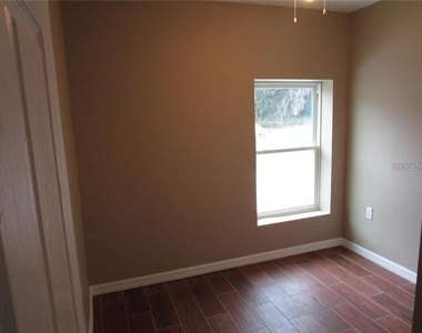 1002 E Mcdonald Avenue - Photo Thumbnail 8