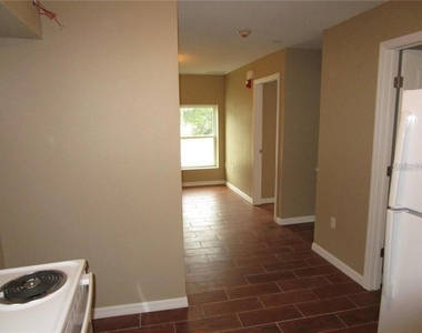 1002 E Mcdonald Avenue - Photo Thumbnail 5