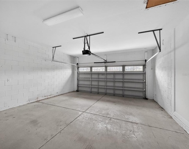 2062 Redbay Avenue - Photo Thumbnail 31