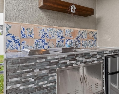2062 Redbay Avenue - Photo Thumbnail 33