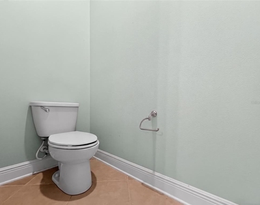 2062 Redbay Avenue - Photo Thumbnail 20
