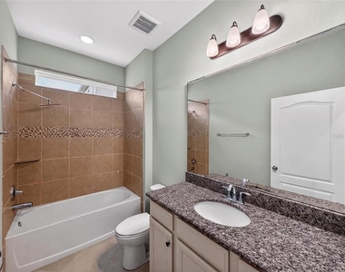 2062 Redbay Avenue - Photo Thumbnail 24