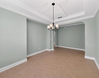 2062 Redbay Avenue - Photo Thumbnail 4
