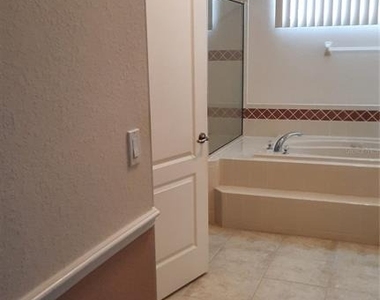 1315 Elli Circle - Photo Thumbnail 22