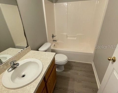 48 Renworth Lane - Photo Thumbnail 9