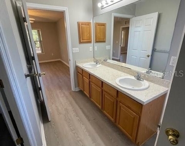 48 Renworth Lane - Photo Thumbnail 6