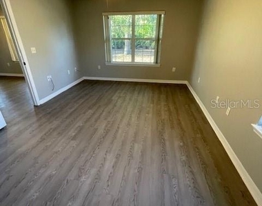 48 Renworth Lane - Photo Thumbnail 5