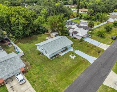 18634 Goodman Circle - Photo Thumbnail 11