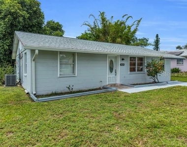 18634 Goodman Circle - Photo Thumbnail 12