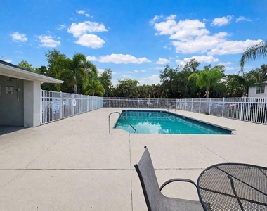 2549 River Preserve Court - Photo Thumbnail 13