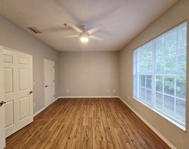 2549 River Preserve Court - Photo Thumbnail 5