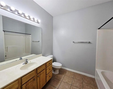 2549 River Preserve Court - Photo Thumbnail 9