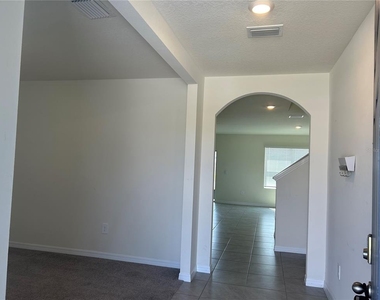 17218 Reserva Drive - Photo Thumbnail 4