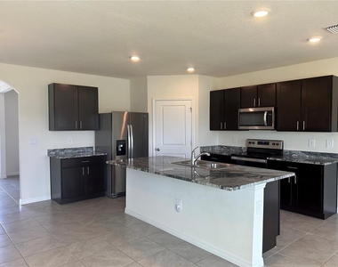 17218 Reserva Drive - Photo Thumbnail 14