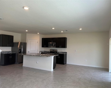17218 Reserva Drive - Photo Thumbnail 13