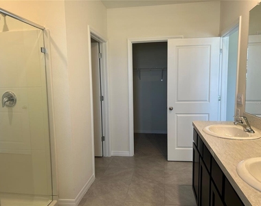 17218 Reserva Drive - Photo Thumbnail 22