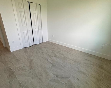 10490 Pendleton Avenue - Photo Thumbnail 2