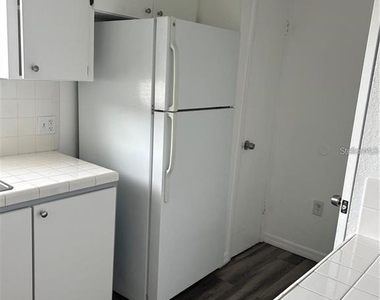 723 44th Street E - Photo Thumbnail 5
