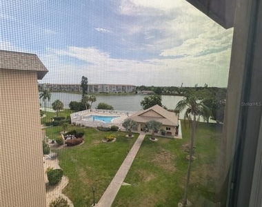 4129 Lake Bayshore Drive - Photo Thumbnail 21