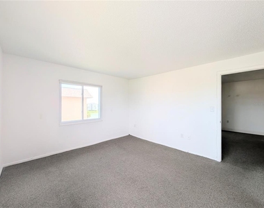 4129 Lake Bayshore Drive - Photo Thumbnail 18