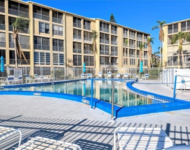 4129 Lake Bayshore Drive - Photo Thumbnail 27