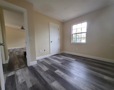 12091 Crossgate Avenue - Photo Thumbnail 9