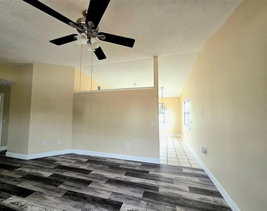 12091 Crossgate Avenue - Photo Thumbnail 4