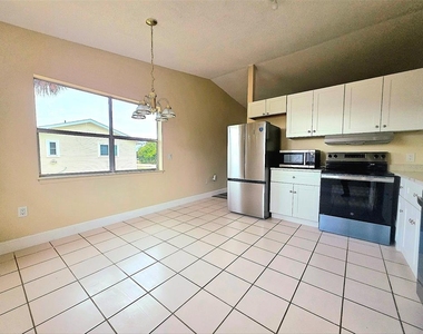 12091 Crossgate Avenue - Photo Thumbnail 2