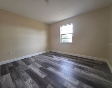 12091 Crossgate Avenue - Photo Thumbnail 8