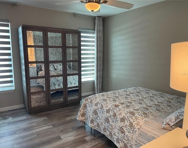 5400 Gulf Drive - Photo Thumbnail 9