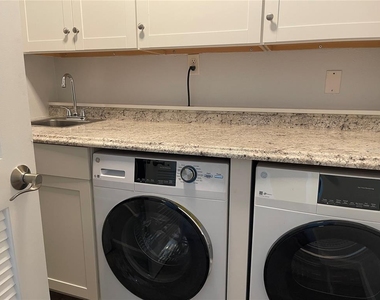 5400 Gulf Drive - Photo Thumbnail 12