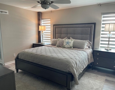 5400 Gulf Drive - Photo Thumbnail 6